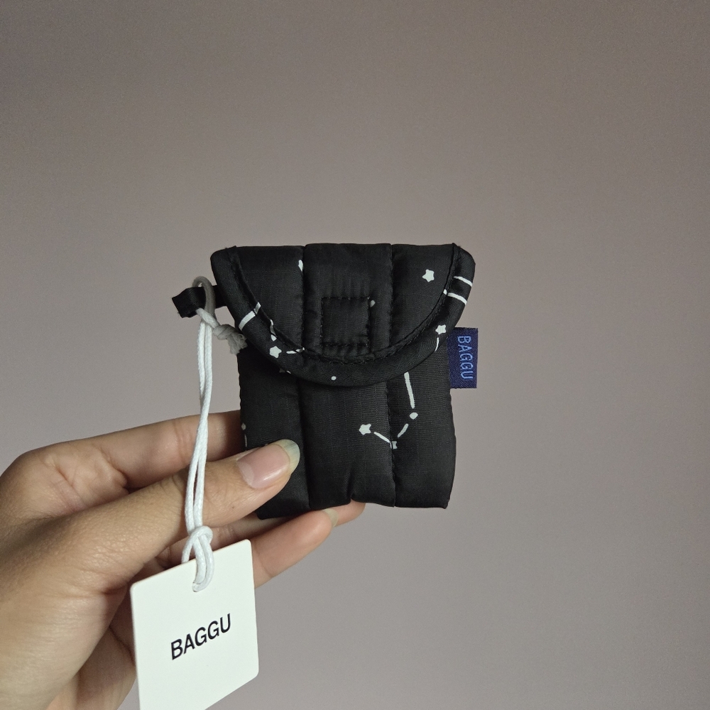 BAGGU Puffy Earbuds Case In Black Constellation